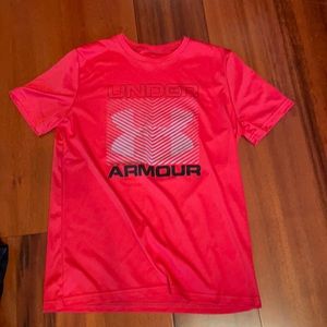 Youth Large Under Armour Heatgear Red T-Shirt